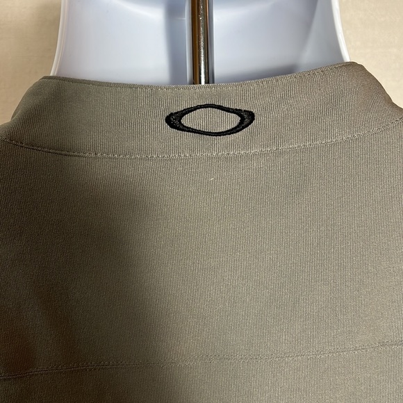 Oakley men’s shirt, XL, in good condition - Picture 3 of 8